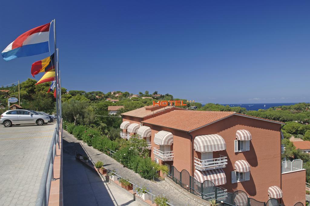 Hotel Acquamarina بورتوفيرّايو المظهر الخارجي الصورة